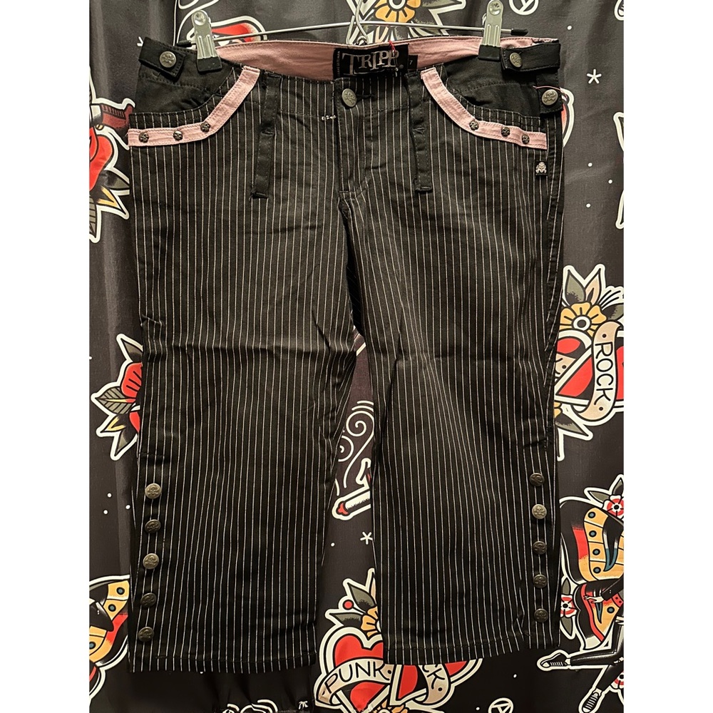 ☆ TRIPP NYC PINSTRIPE CAPRI PANTS ☆